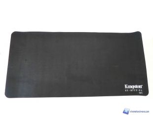 Kingston-HyperX-Fury-Mousepad-25
